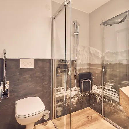 Hotel Akzent 3*