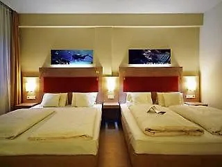 Hotel Akzent 3*